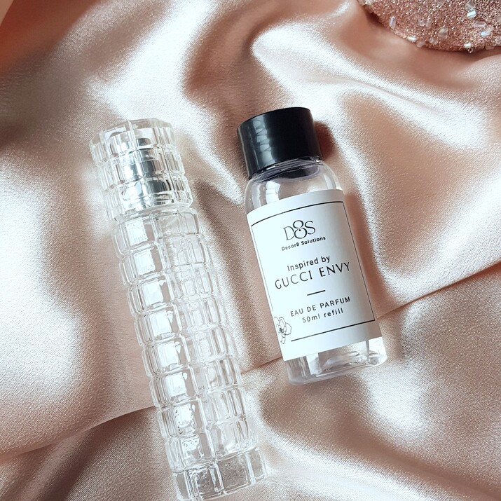 Perfume bottle and refill