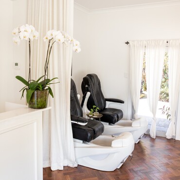 DMK Medi Pedi – Body Beautiful Retreat – Brisbane