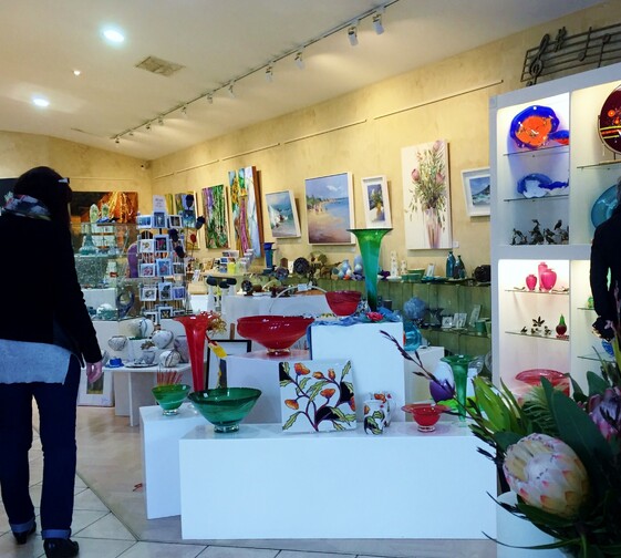 Yarragon Shops Inside the Town and Country Gallery
