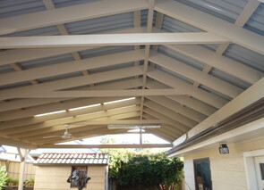 timber pergola steel pergola get hammered builder carpenter narellan vale campbelltown oran park cobbitty