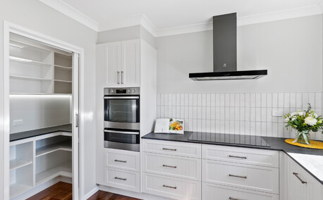 Kitchen renovation, Tintenbar