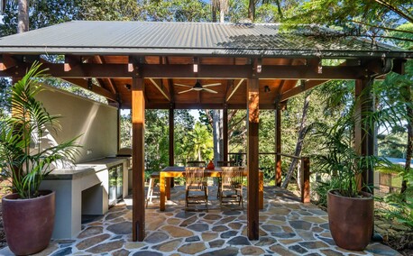 Outdoor entertaining area, Clunes