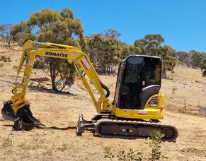 New! - Komatsu 5T Excavator with Tilt Hitch For Hire!