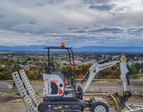 How much does it cost to hire a mini excavator?