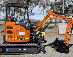 Introducing our new 2.6T Hitachi Excavator!