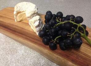Stumpy with Grapes