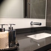 ET2-OL20 Wall MoUnted sensor tap with downward facing sensor