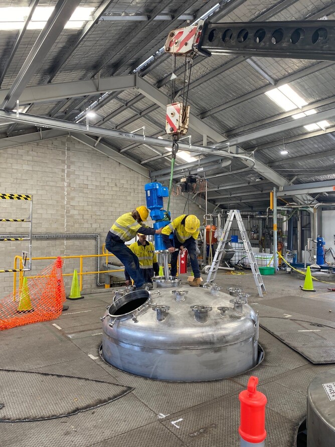 Mixing Tank Installation | Brisbane Tank Manufacturing